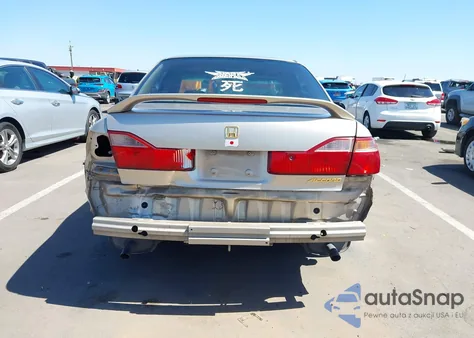 2000 Honda Accord 3.0 Ex z USA, uszkodzony, nr VIN 1HGCG1656YA029169